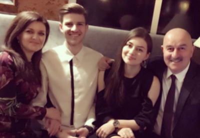 Alla Cherchesov with her husband Stanislav Cherchesov and kids Stanislav Cherchesov and Madina Cherchesova